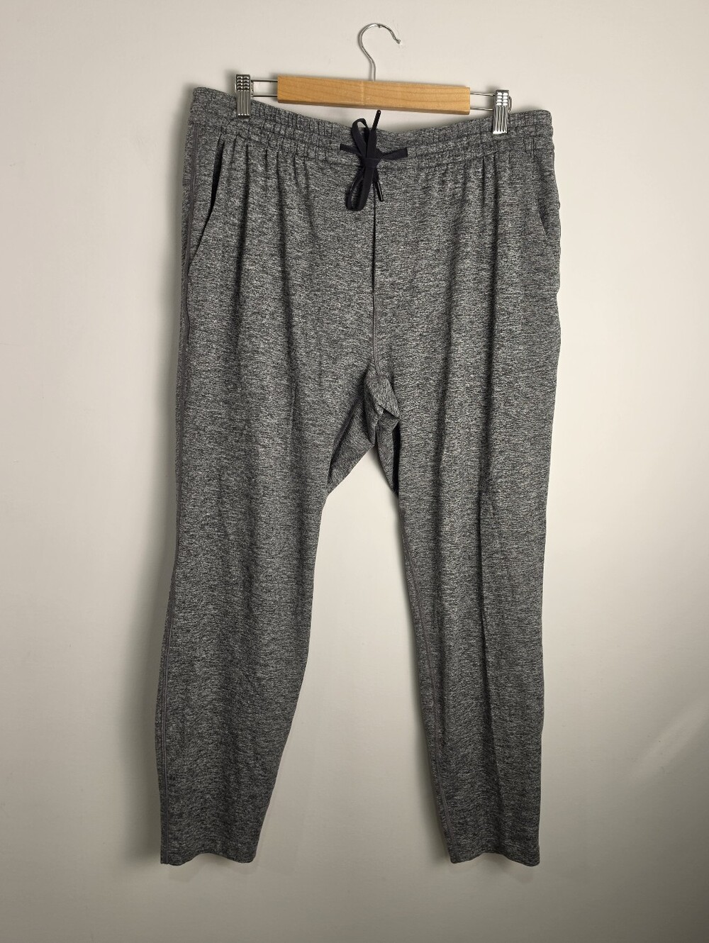 lululemon Men's Soft Jersey Tapered Pant Size XL